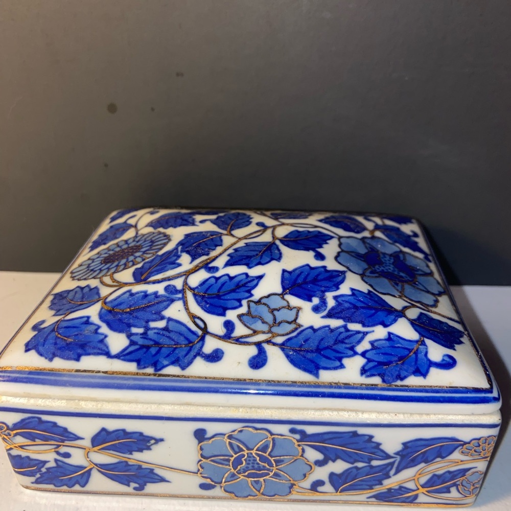 Vintage Porcelain Trinket Box - Blue, White, Gold Chinoiserie Lidded Box